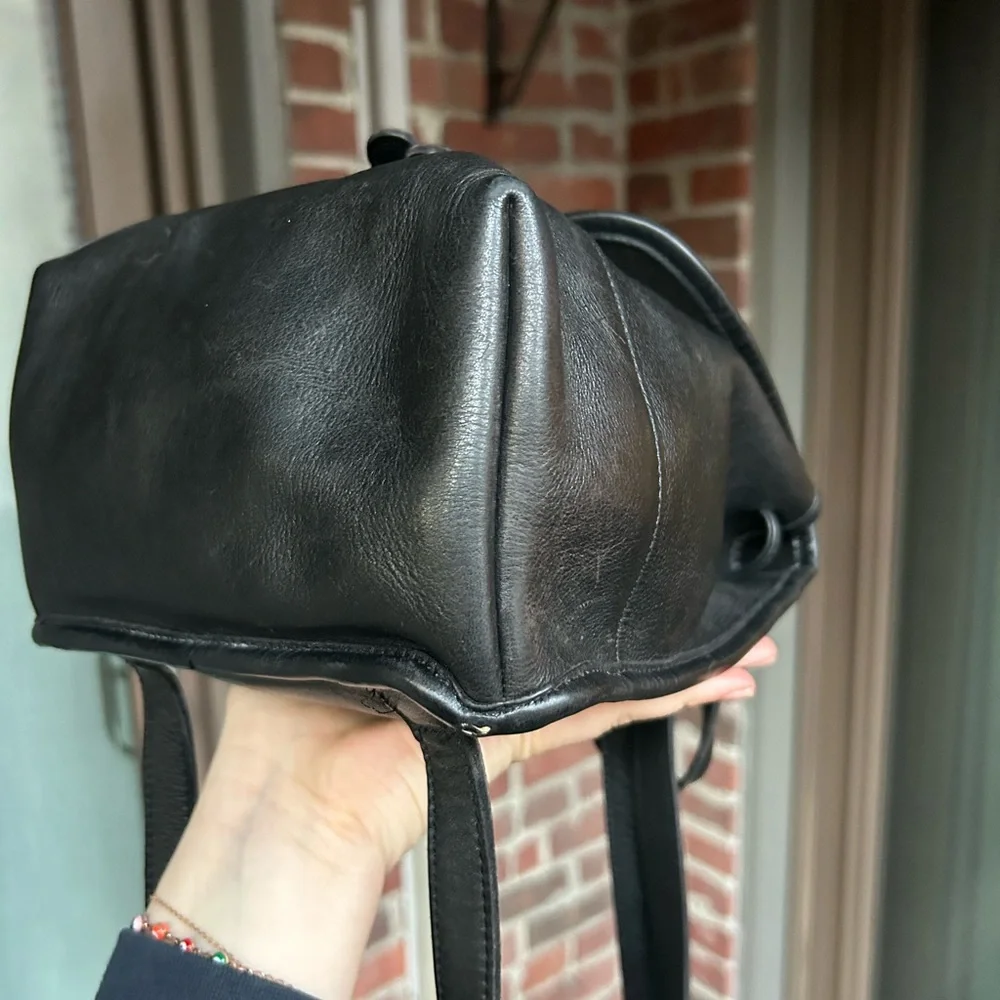 Vintage coach small daypack backpack style 9960 black leather retro y2k turnlock - Picture 6 of 12